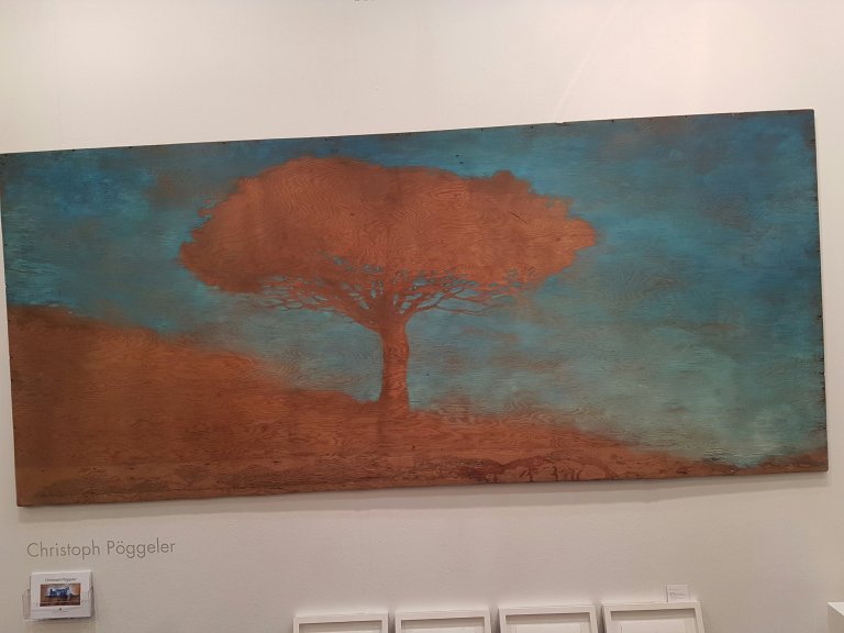 TerrificTrees (11) @ ART Karlsruhe (21.-25.2.2018) : Christoph Pggeler-  Olivenbaum (auf Olivenbaumholz gemalt) /Helge Hommes  7 Riesen   yvonnenodaywithoutfinearts. blog
